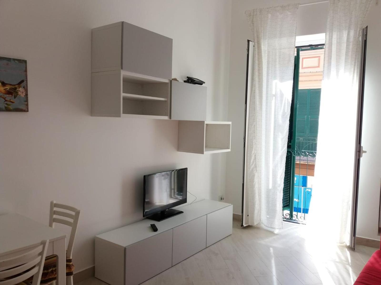 Porro15 Apartment Finale Ligure Luaran gambar