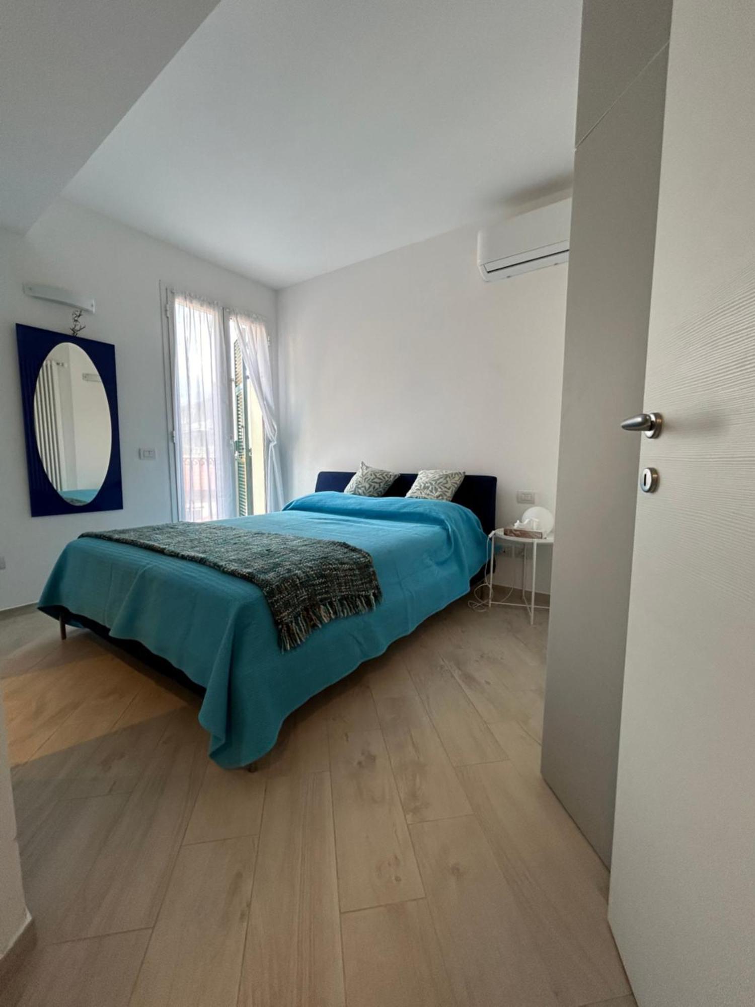 Porro15 Apartment Finale Ligure Luaran gambar