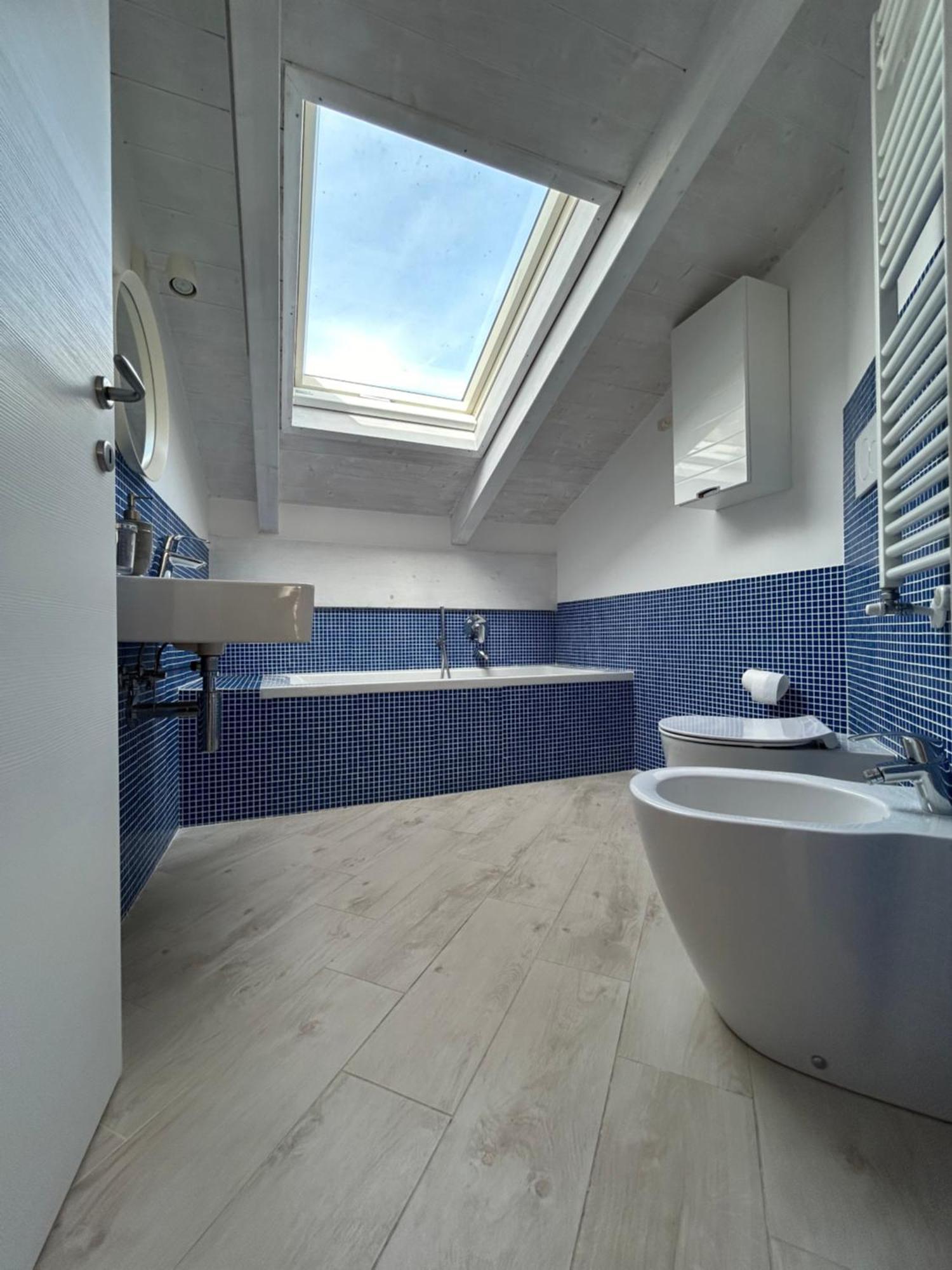 Porro15 Apartment Finale Ligure Luaran gambar